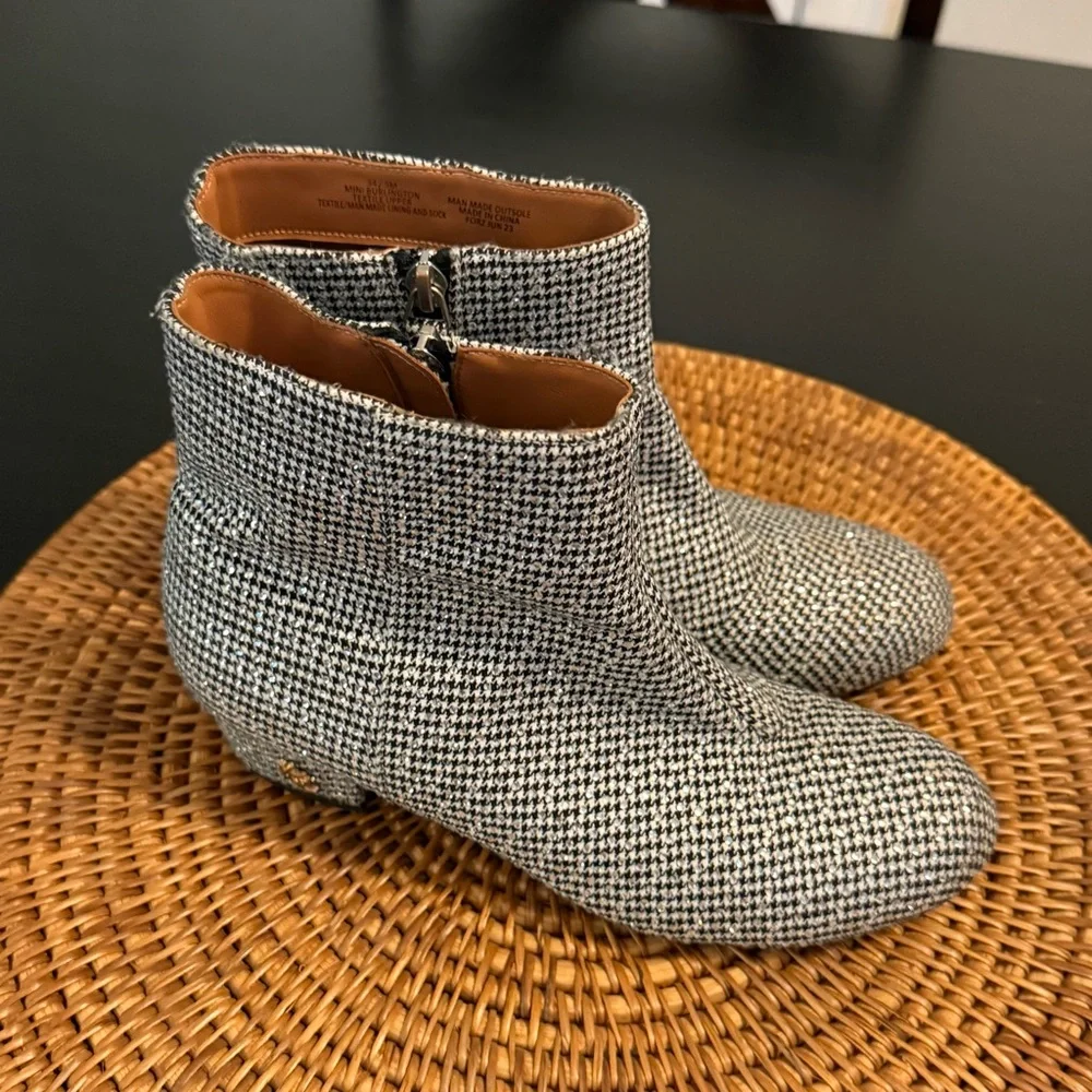 Kurt Geiger sophisticated houndstooth